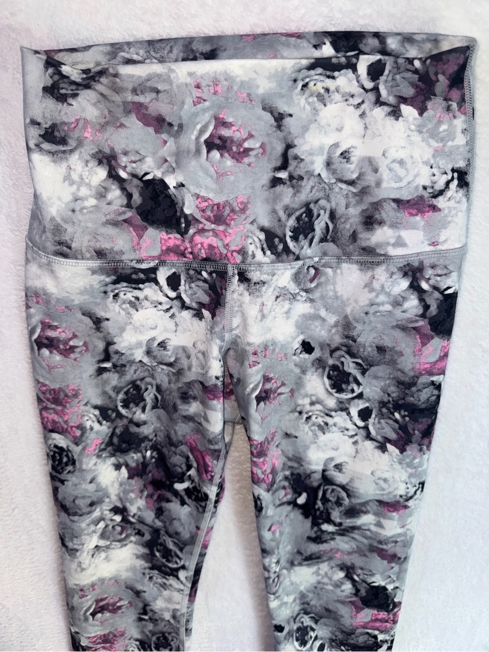 Lululemon Wunder Train HR Tight Pockets 25 Print 4 - Picture 2 of 15
